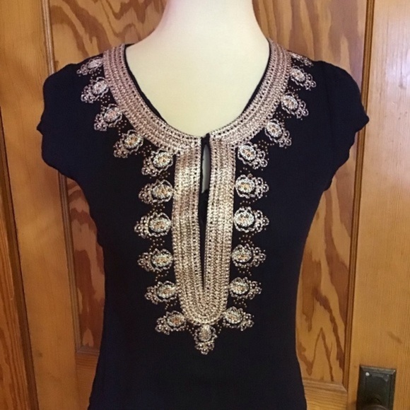 3 for 20 $ bundle Francesca’s Collection Embroidered ethnic vibes top - Picture 10 of 11